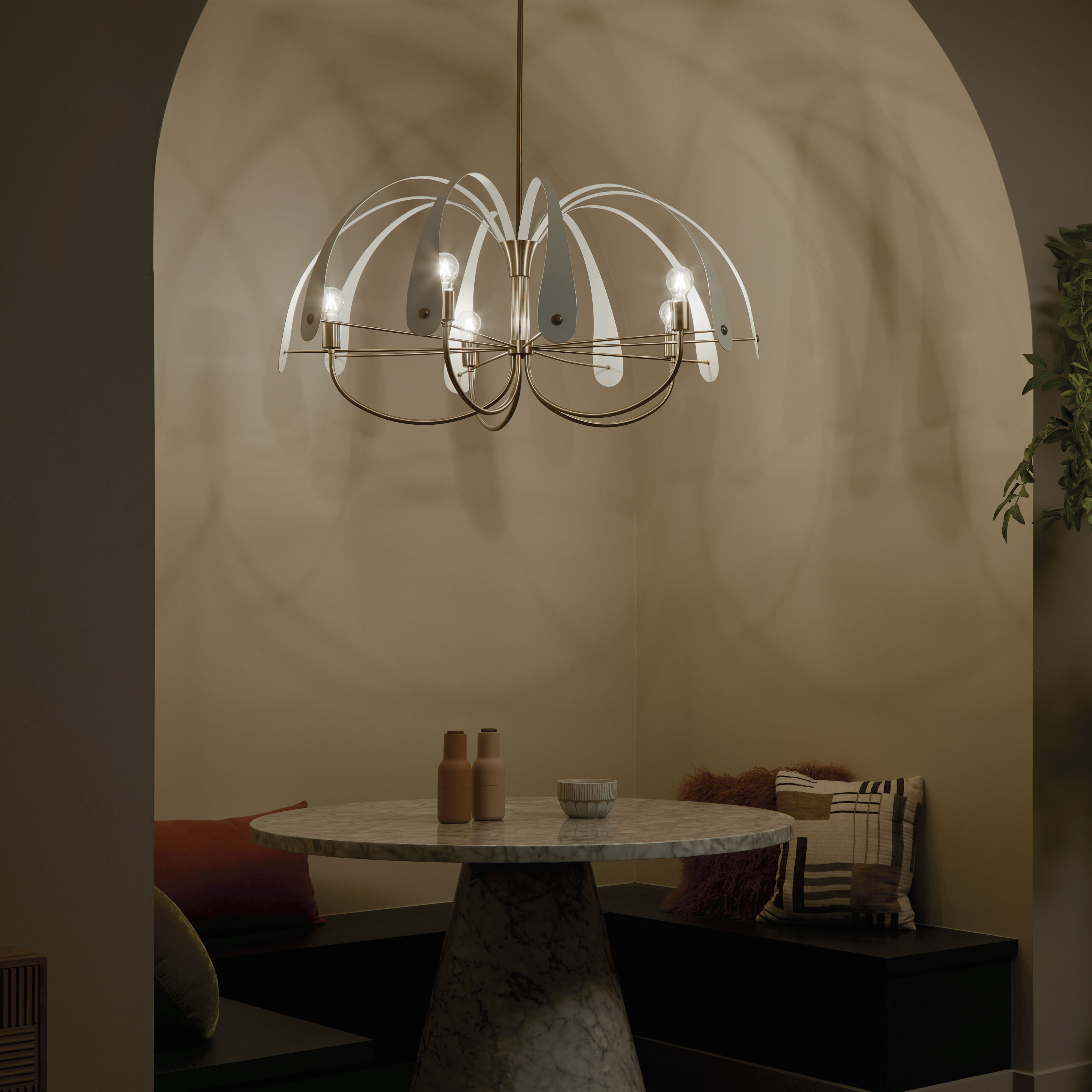 【524】ゆー Jarvis 3-in Pendant – Kuzco Lighting